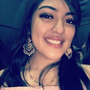 Meet your Posher, Zulema